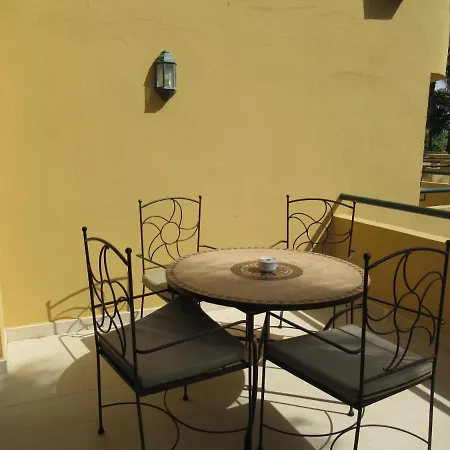 Διαμέρισμα Garden Relax Apartments, By Comfortable Luxury